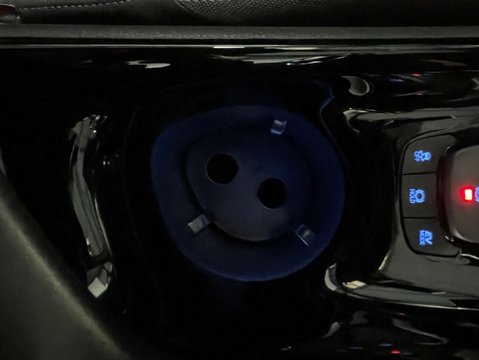 Toyota C-HR 1.8 C-HR Design HEV CVT 5dr 25
