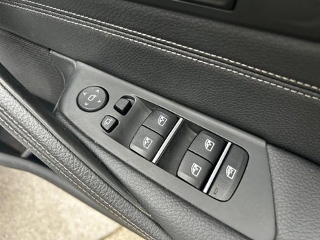 BMW 5 Series 520i Se Touring Auto Euro 6 S/S 184hp 31