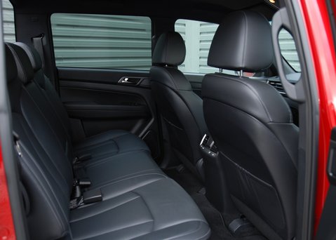 KGM Musso SARACEN 31