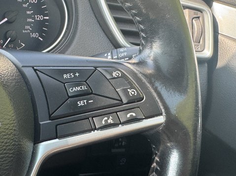 Nissan Qashqai 1.5 dCi N-Connecta SUV 5dr Diesel Manual Euro 6 (s/s) (110 ps) 14