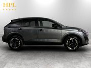 Nissan Qashqai 1.3 DIG-T MHEV N-Connecta SUV 5dr Petrol Hybrid XTRON Euro 6 (s/s) (158 ps) 8
