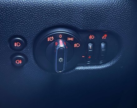 Mini Hatch 1.5 Cooper Sport Auto 3dr 63