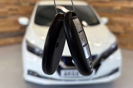 Nissan LEAF 40kWh N-Connecta Hatchback 5dr Electric Auto (150 ps) 12