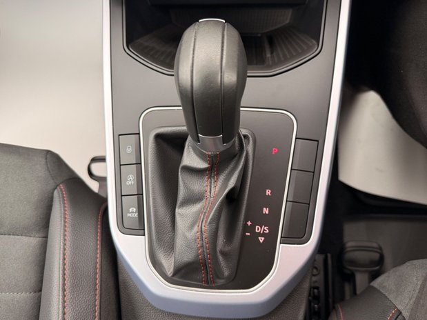 SEAT Arona ECOTSI FR SPORT DSG 37