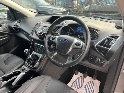 Ford Kuga 2.0 TDCi Titanium AWD Euro 5 5dr 18