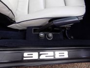 Porsche 928 GT 18