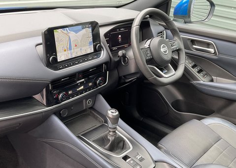 Nissan Qashqai DIG-T TEKNA MHEV 11
