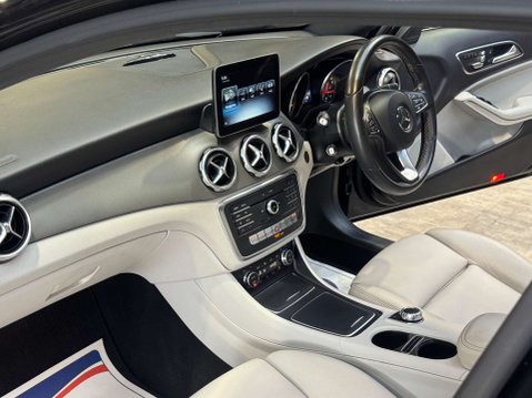 Mercedes-Benz GLA 2.1 GLA 200 Sport Premium+ D Auto 5dr 9