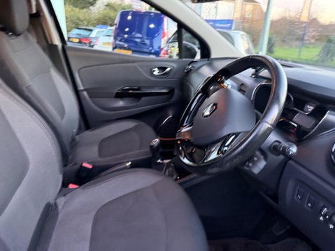 Renault Captur 1.5 dCi ENERGY Dynamique S Nav Euro 6 (s/s) 5dr 9