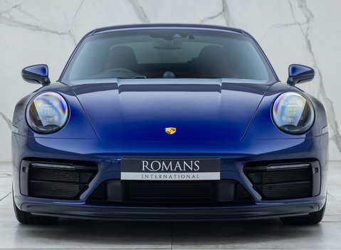 Porsche 911 Carrera GTS (992) 5