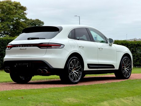 Porsche Macan S PDK 18