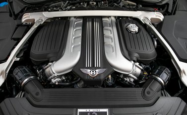 Bentley Continental GT Mulliner 27