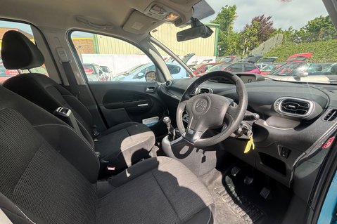 Citroen C3 Picasso EXCLUSIVE HDI.. ONLY £35 ROAD TAX.. STUNNING COLOUR.. VERY SPACIOUS 2