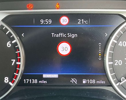 Nissan Juke 1.0 Juke N-Connecta DiG-T 5dr 28