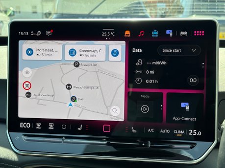 Volkswagen ID.3 Pro 59kWh Match Hatchback 5dr Electric Auto (204 ps) 21