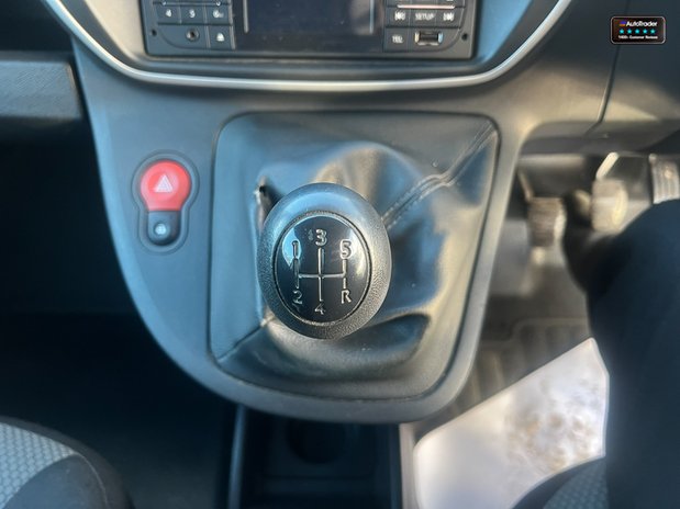 Renault Kangoo LWB L2H1 Low Roof Business Plus M19 Air Con Sensors EURO 6 NO VAT 33