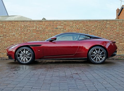 Aston Martin DB11 Launch Edition 7