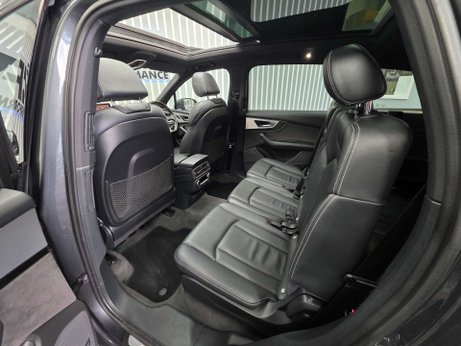 Audi SQ7 4.0 TDI V8 SUV 5dr Diesel Tiptronic quattro Euro 6 (s/s) (435 ps) 21