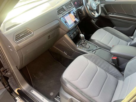 Volkswagen Tiguan 2.0 Tiguan R-Line Tech TDI Semi-Auto 5dr 37
