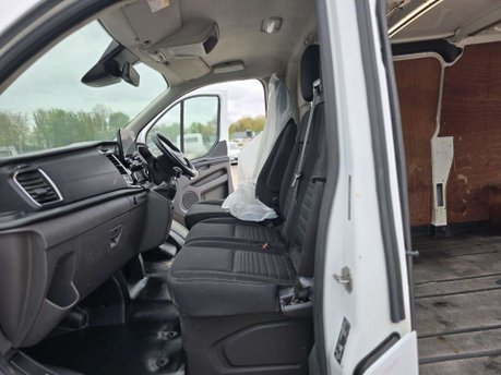 Ford Transit Custom 2.0 300 EcoBlue Limited Panel Van 5dr Diesel Manual L2 H1 Euro 6 (s/s) (130 24
