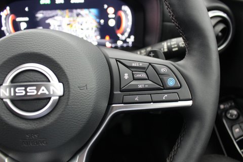 Nissan Juke 5dr 1.0 DiG-T Tekna DCT Automatic 17