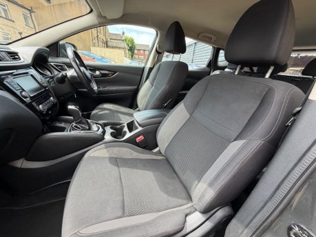 Nissan Qashqai DIG-T ACENTA PREMIUM DCT 12