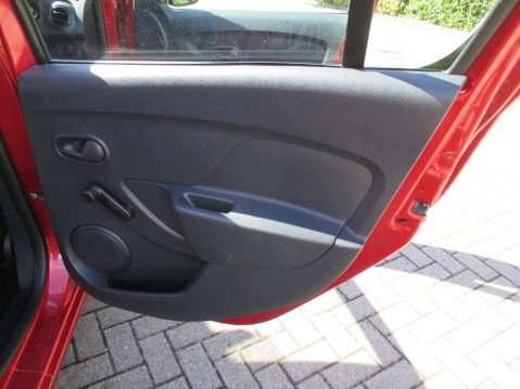 Dacia Sandero 1.0 SCe Ambiance Euro 6 5dr 37