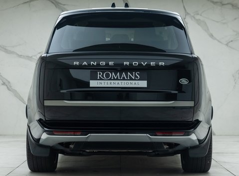 Land Rover Range Rover P400 AUTOBIOGRAPHY LWB 7 Seater 8