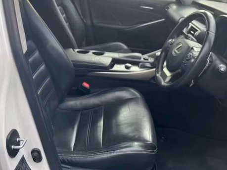 Lexus Is 2.5 300h Luxury Saloon 4dr Petrol Hybrid E-CVT Euro 5 (s/s) (223 ps) 5