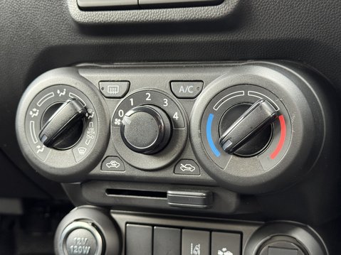 Suzuki Ignis 1.2 Dualjet 12V Hybrid SZ-T 5dr 24