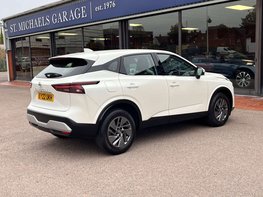 Nissan Qashqai 1.3 Qashqai Acenta Premium DiG-T MHEV CVT 5dr 8