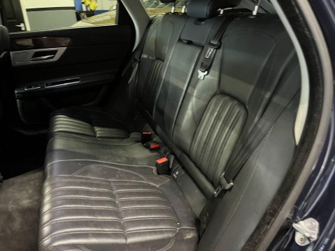 Jaguar XF 2.0d Portfolio Sportbrake Auto Euro 6 (s/s) 5dr 32