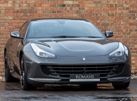 Ferrari GTC4 Lusso 1