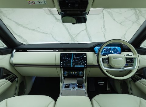 Land Rover Range Rover P530 FIRST EDITION 25