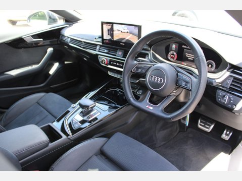 Audi A5 SPORTBACK TFSI S LINE BLACK EDITION MHEV 16