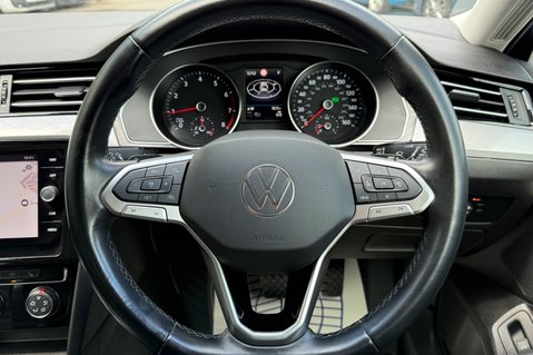 Volkswagen Passat SEL TSI EVO DSG - FULL LEATHER - VAT Q - FULL SERVICE HISTORY - ONE OWNER 11
