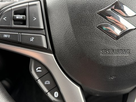 Suzuki Ignis 1.2 Dualjet 12V Hybrid SZ-T 5dr 29
