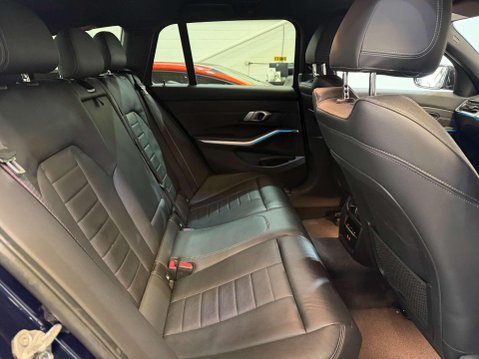 BMW 3 Series 2.0 330e 12kWh M Sport Pro Edition Touring 5dr Petrol Plug-in Hybrid Auto x 41