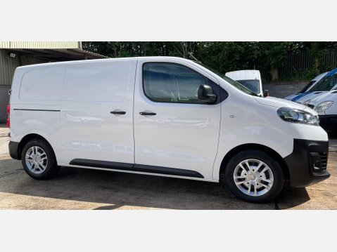 Vauxhall Vivaro 1.5 Turbo D 2700 Dynamic Panel Van 6dr Diesel Manual L1 H1 Euro 6 (s/s) (10 6