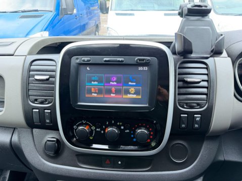Renault Trafic 1.6 dCi ENERGY 27 Sport Nav Panel Van 5dr Diesel Manual SWB Standard Roof E 34