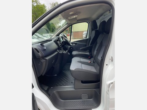 Vauxhall Vivaro 1.6 CDTi 2900 BiTurbo ecoFLEX Panel Van 5dr Diesel Manual L1 H1 Euro 5 (s/s 30