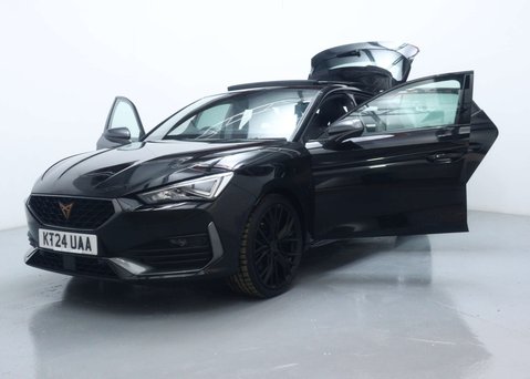 Cupra Leon 1.4 eHybrid 12.8kWh VZ2 Design Edition Hatchback 5dr Petrol Plug-in Hybrid 60