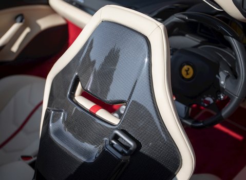 Ferrari 488 Spider 15