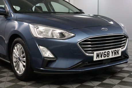 Ford Focus TITANIUM 23