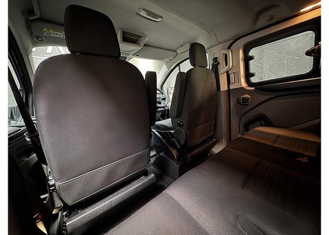 Ford Transit Custom 2.0 300 EcoBlue Limited Crew Van Double Cab 5dr Diesel Manual L2 H1 Euro 6 50