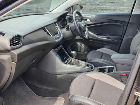 Vauxhall Grandland X 1.5 Turbo D BlueInjection Sport Nav Euro 6 (s/s) 5dr 38