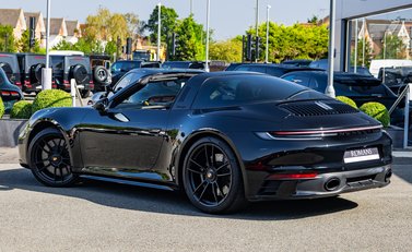Porsche 911 Targa 4 GTS (992) 4