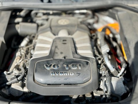 Volkswagen Touareg 3.0h TSI V6 Hybrid Tiptronic 4WD Euro 5 (s/s) 5dr 30