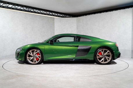 Audi R8 V10 PERFORMANCE EDITION. RWD. SONOMA GREEN. CARBON EXT. FULL PPF. B&O. 8