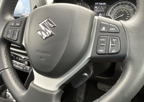 Suzuki S-Cross ULTRA ALLGRIP 22